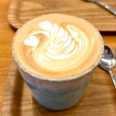 Coffee mug with cream