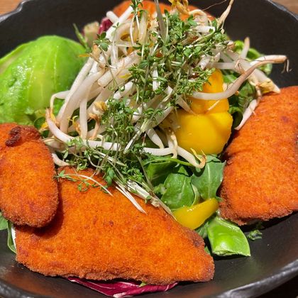 salat with chicken