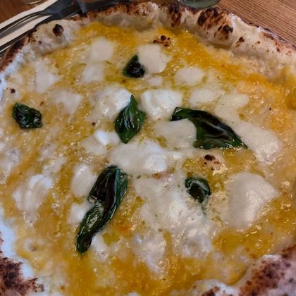 pizza bufala gialla