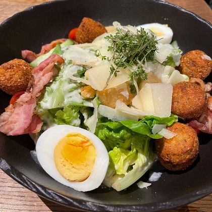 salad with falafel